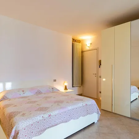 Apartment Apartment Venere By Interhome