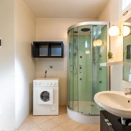 Apartment Apartment Venere By Interhome Moltrasio